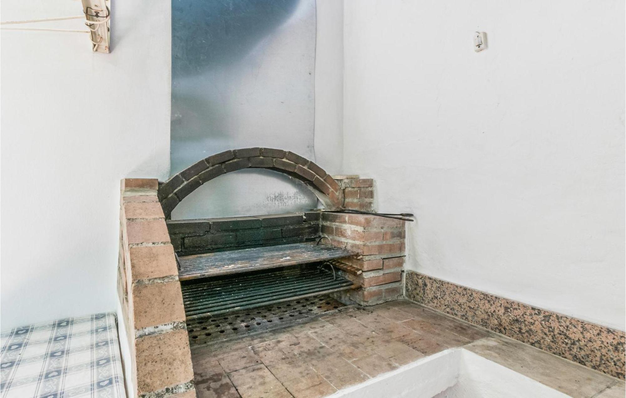 3 Bedroom Beautiful Home In Fuente Tojar Экстерьер фото